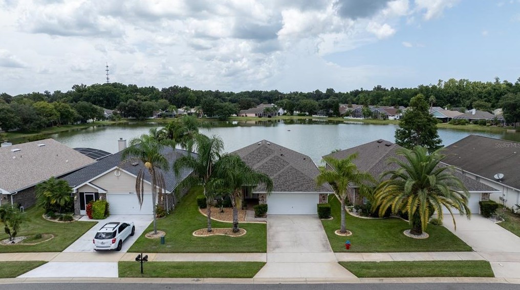 813 Star Reef Ln, Edgewater, FL 32132