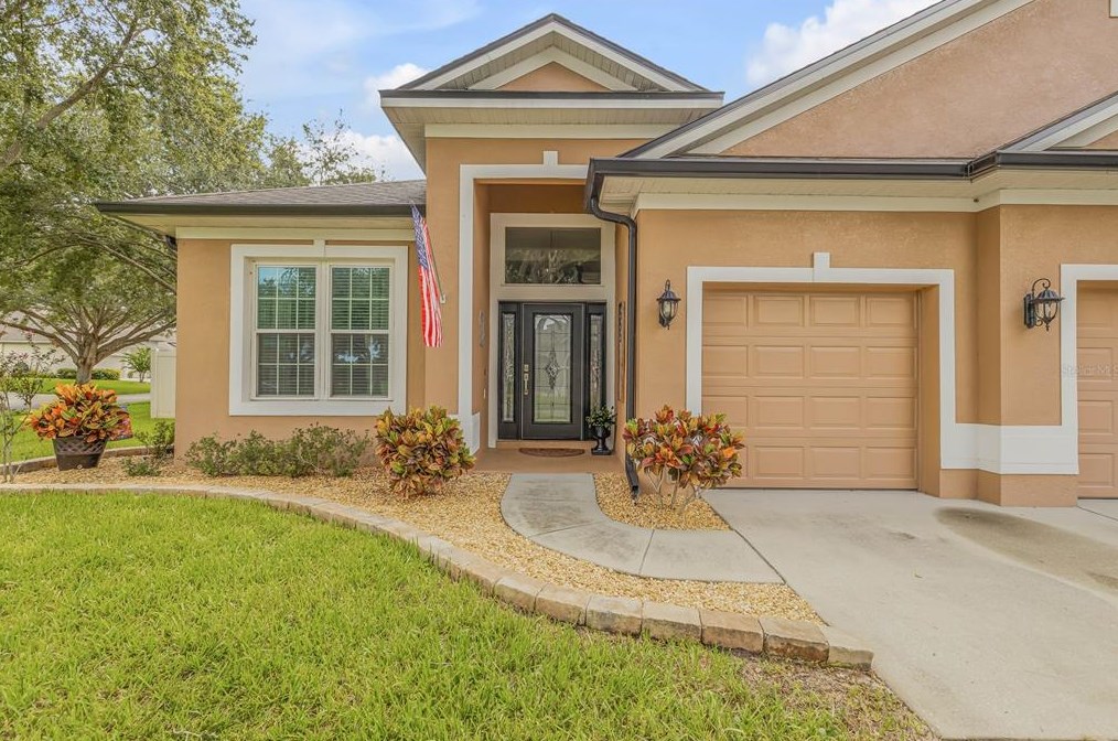 517 Hillshire Dr, De Bary, FL 32713