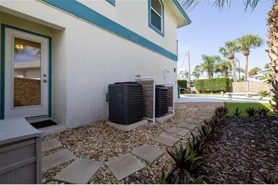 320 Due East Street, New Smyrna Beach, FL 32169 - Photo 24