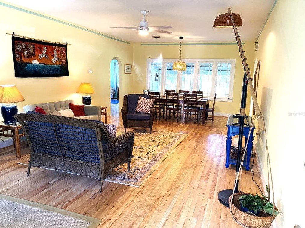 808 Faulkner St, New Smyrna, FL 32168