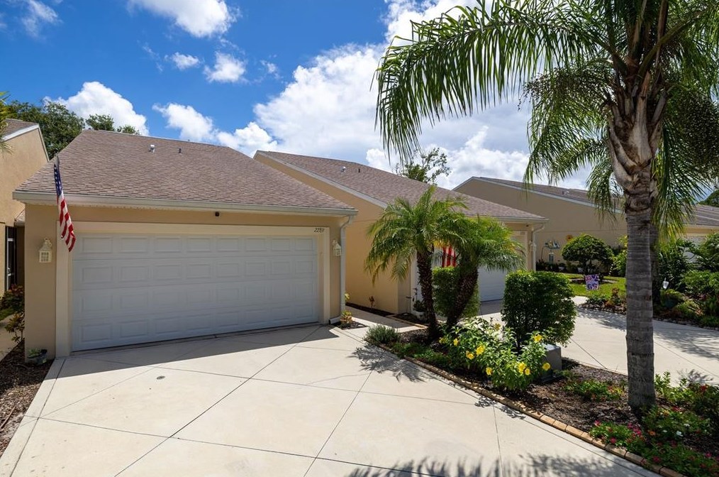 2289 Hawks Cove Cir, New Smyrna, FL 32168