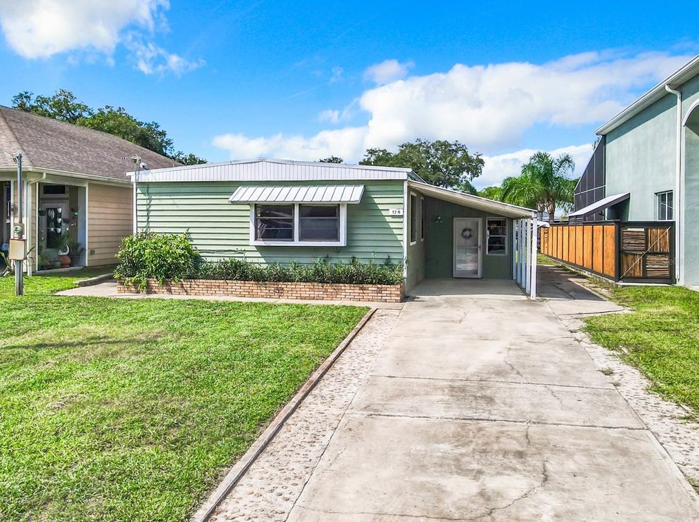 176 Gary Ave, Oak Hill, FL 32759