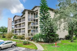 1036 Bonaire Dr, Altamonte Springs, FL 32714 - Photo 4