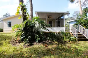 451 Sioux Blvd, Oak Hill, FL 32759 - Photo 20