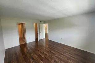 101 N Riverside Dr, New Smyrna Beach, FL 32168 - Photo 10