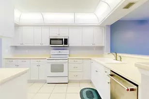 430 Bouchelle Dr, New Smyrna Beach, FL 32169 - Photo 12