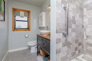 825 E 23rd Ave, New Smyrna Beach, FL 32169 - Photo 18