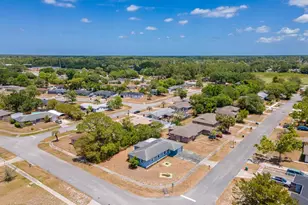 2802 English Dr, Deltona, FL 32738 - Photo 38