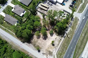 3609 S Ridgewood Ave, Edgewater, FL 32141 - Photo 1