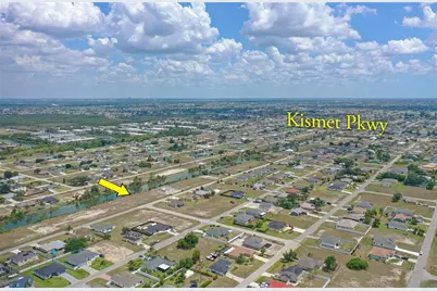 2831 NE 5th Place, Cape Coral, FL 33909 - Photo 10
