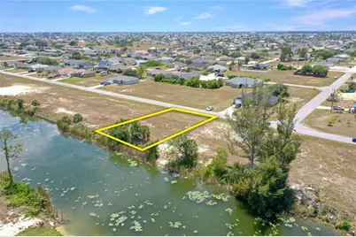 3023 NE 5th Place, Cape Coral, FL 33909 - Photo 8