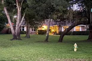 547 Cleo Ln, Deltona, FL 32738 - Photo 4