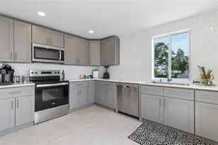 833 E 12th Ave, New Smyrna Beach, FL 32169 - Photo 8