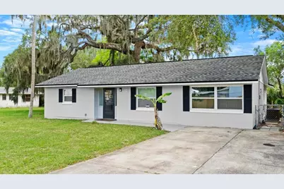 704 Lynn Avenue, New Smyrna Beach, FL 32168 - Photo 2