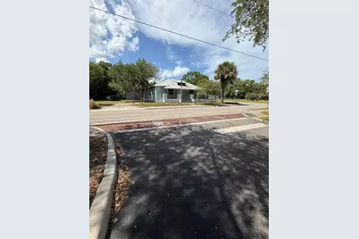 585 Washington Street, New Smyrna Beach, FL 32168 - Photo 2