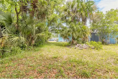 585 Washington Street, New Smyrna Beach, FL 32168 - Photo 22