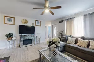 5476 W Bayshore Dr, Port Orange, FL 32127 - Photo 6