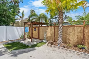 305 Live Oak, New Smyrna Beach, FL 32168 - Photo 10