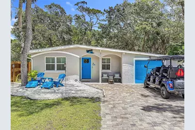 657 S Pine Street, New Smyrna Beach, FL 32169 - Photo 1