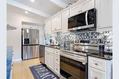 657 S Pine Street, New Smyrna Beach, FL 32169 - Photo 8