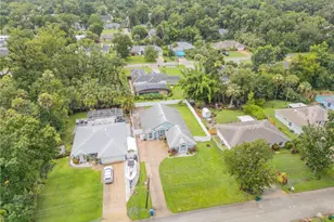 2243 Davis Dr, New Smyrna Beach, FL 32168 - Photo 4