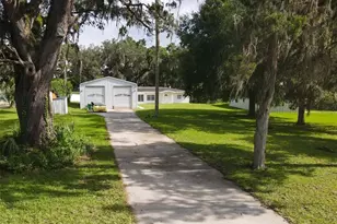 407 Hunting Lodge Dr, Inverness, FL 34453 - Photo 2