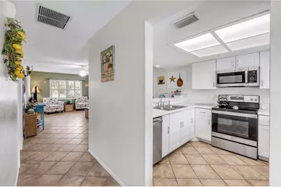 319 Columbus Avenue, New Smyrna Beach, FL 32169 - Photo 8