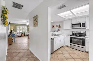 319 Columbus Ave, New Smyrna Beach, FL 32169 - Photo 8