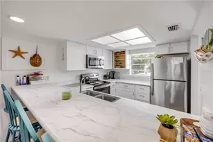 319 Columbus Ave, New Smyrna Beach, FL 32169 - Photo 2