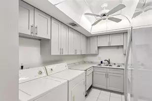 46 Club House Dr, Palm Coast, FL 32137 - Photo 10