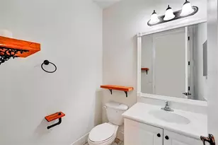 454 SW 147th Ave, Pembroke Pines, FL 33027 - Photo 20