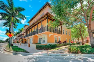 454 SW 147th Ave, Pembroke Pines, FL 33027 - Photo 2