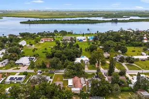 916 Fernald St, Edgewater, FL 32132 - Photo 2