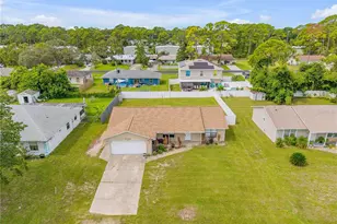 2726 Evergreen Dr, Edgewater, FL 32141 - Photo 32