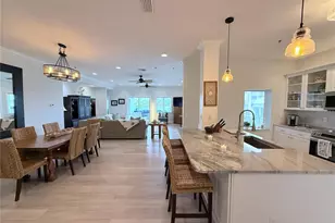 423 S Atlantic Ave, New Smyrna Beach, FL 32169 - Photo 2