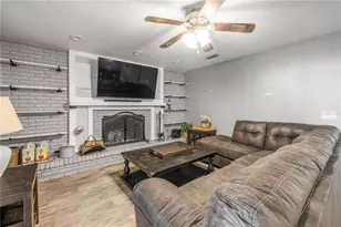 2097 Cleo Ln, Deltona, FL 32738 - Photo 10