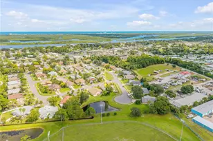 416 Shangri La Cir, Edgewater, FL 32132 - Photo 32