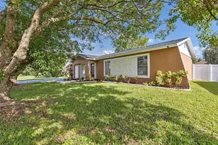 819 Nelson Dr, Kissimmee, FL 34758 - Photo 2