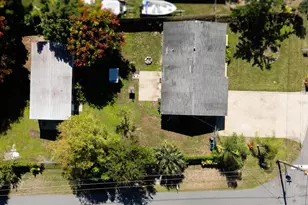 1209 Lurian St, New Smyrna Beach, FL 32168 - Photo 2