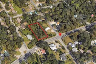 907 Canal St, New Smyrna Beach, FL 32168 - Photo 1