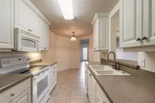 424 Luna Bella Ln, New Smyrna Beach, FL 32168 - Photo 8