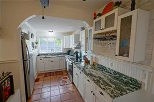 229 E 6th Ave, Mount Dora, FL 32757 - Photo 14