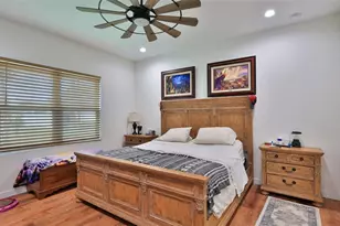 2310 Queen Palm Dr, Edgewater, FL 32141 - Photo 10