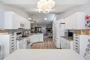 200 Live Oak Ln, New Smyrna Beach, FL 32168 - Photo 6