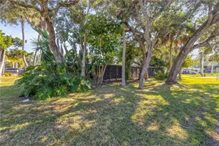 601 S Pine St, New Smyrna Beach, FL 32169 - Photo 4