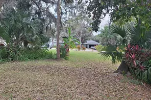 3221 Lime Tree Dr, Edgewater, FL 32141 - Photo 4