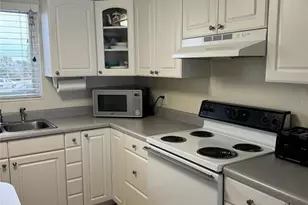 815 Ocean Shore Blvd, Ormond Beach, FL 32176 - Photo 10