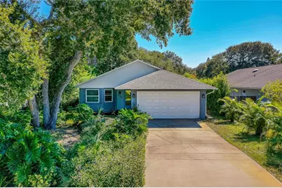 799 E 22nd Avenue, New Smyrna Beach, FL 32169 - Photo 2