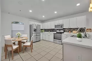 3817 Grove View Ln, Port Orange, FL 32129 - Photo 6