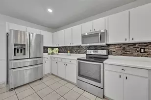 3817 Grove View Ln, Port Orange, FL 32129 - Photo 4